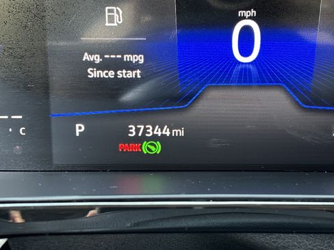 Used 2023 Volkswagen Taos S image 32