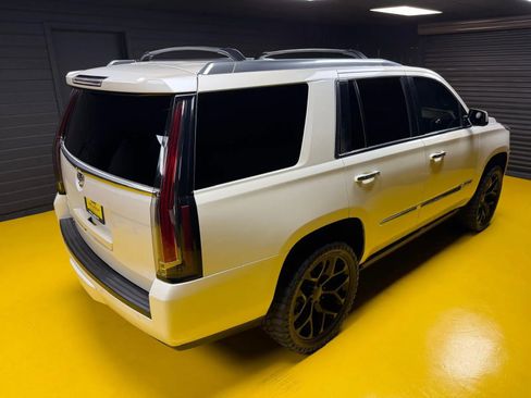 Used 2015 Cadillac Escalade Premium AWD/4WD image 49
