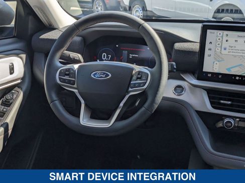 New 2025 Ford Explorer Active w/ Active Comfort Package image 19