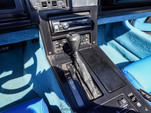 Used 1988 Chevrolet Corvette Convertible RWD image 37