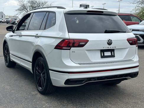 Certified 2022 Volkswagen Tiguan SE R-Line image 5