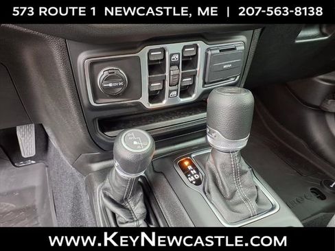 New 2025 Jeep Gladiator Sport AWD/4WD image 10