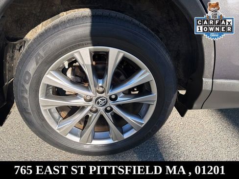 Used 2017 Toyota RAV4 Limited image 29