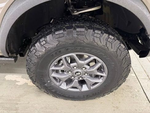 New 2025 Ford Bronco Badlands image 5
