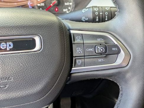 Used 2025 Jeep Compass Limited AWD/4WD image 21