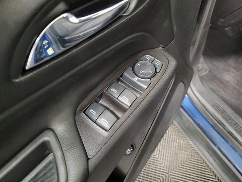 Used 2019 Chevrolet Equinox LT FWD image 27