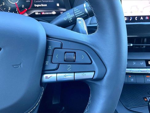 Used 2025 Cadillac CT4 V image 19