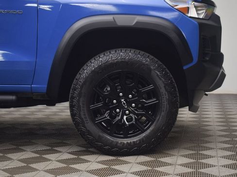 Used 2025 Chevrolet Colorado Trail Boss AWD/4WD image 31