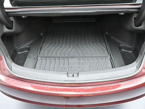 Used 2015 Acura TLX FWD image 9