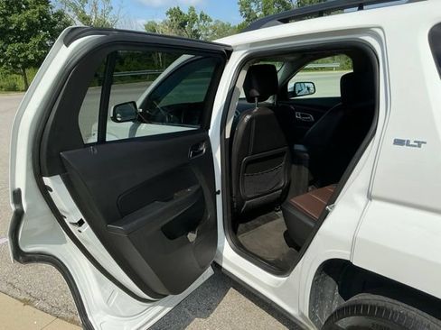 Used 2015 GMC Terrain SLT FWD image 16