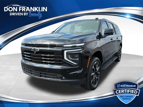 Used 2025 Chevrolet Suburban RST w/ Advanced Technology Package AWD/4WD image 1