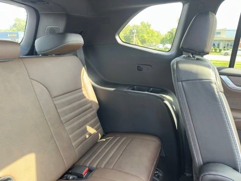 Used 2026 GMC Acadia Denali Ultimate w/ LPO, Floor Liner Package AWD/4WD image 16