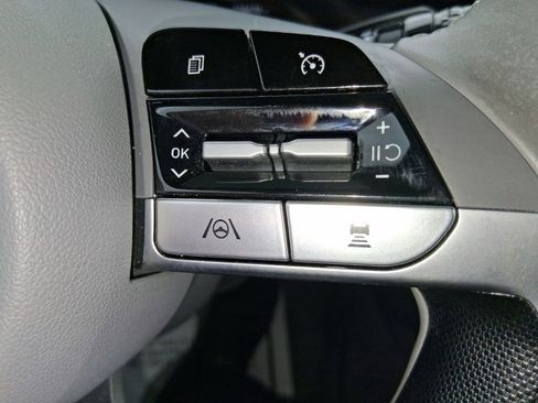 Used 2023 Hyundai Elantra SEL w/ Convenience Package FWD image 22