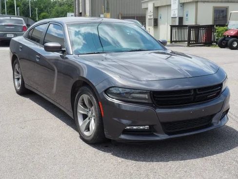 Used 2015 Dodge Charger SXT RWD image 21