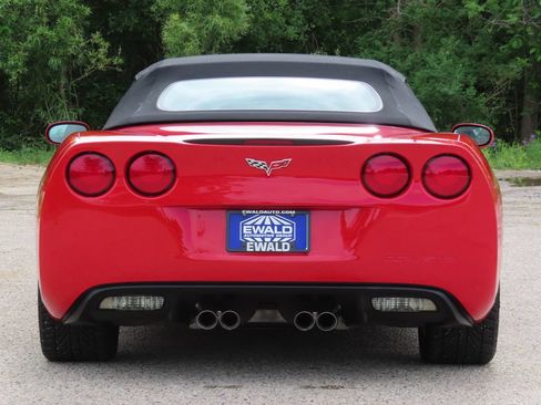 Used 2007 Chevrolet Corvette Convertible w/ Preferred Equipment Group RWD image 19