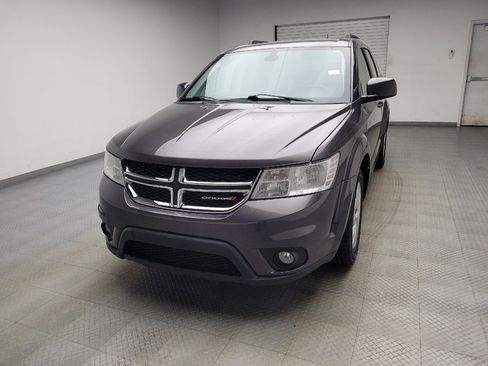 Used 2019 Dodge Journey SE FWD image 15