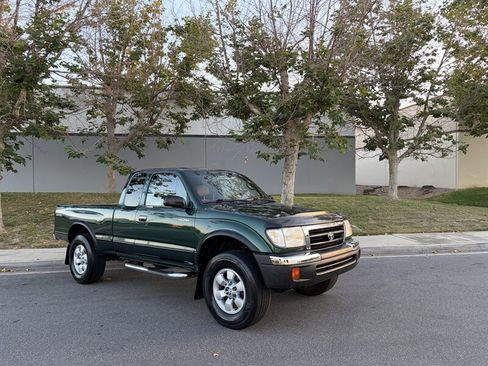 Used 1999 Toyota Tacoma 4x4 Xtracab V6 image 10