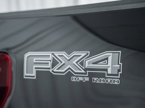 Certified 2025 Ford F150 Lariat w/ Equipment Group 502A High image 22