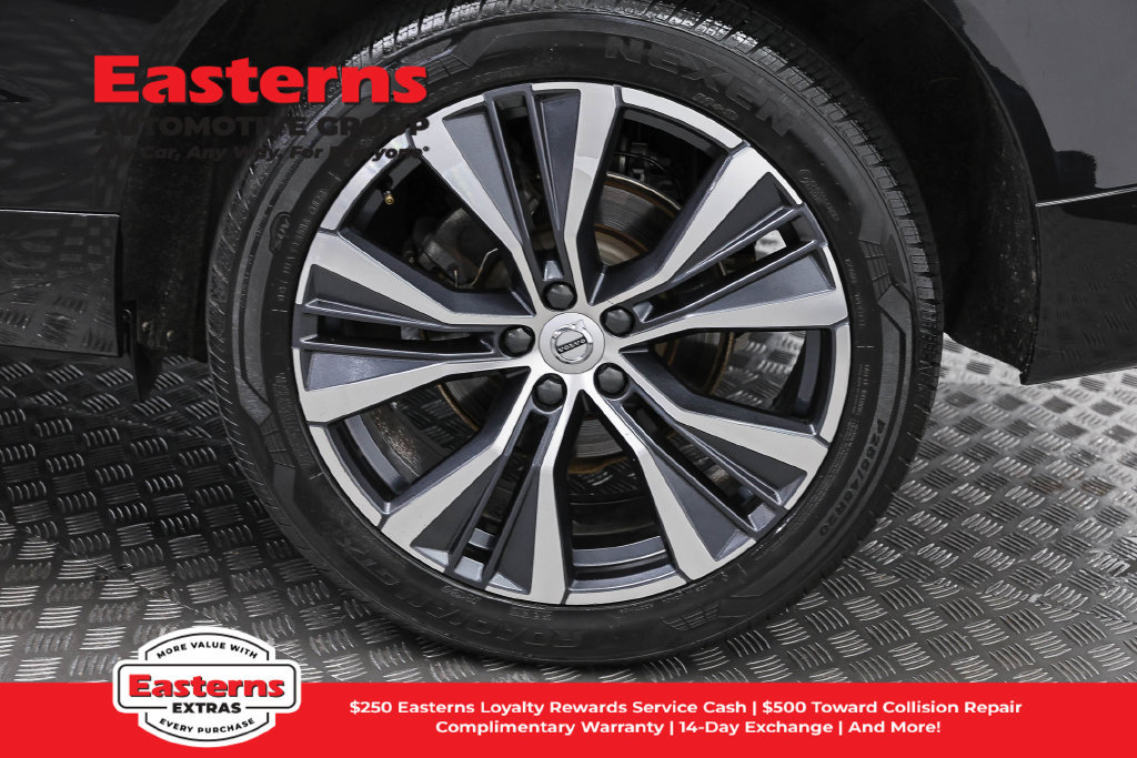 Used 2022 Volvo XC60 B5 Momentum w/ Climate Package AWD/4WD image 34