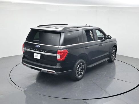 Used 2024 Ford Expedition XLT AWD/4WD image 32