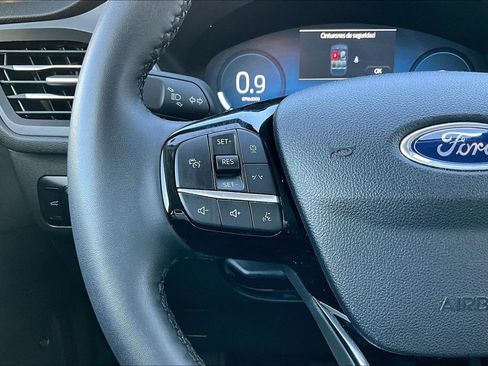 Used 2023 Ford Escape Active w/ Tech Pack #2 AWD/4WD image 11