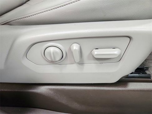 Used 2021 GMC Sierra 1500 SLT w/ SLT Premium Package image 38