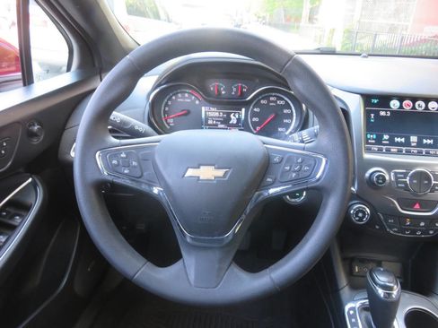 Used 2017 Chevrolet Cruze LT w/ Sun And Sound Package FWD image 14