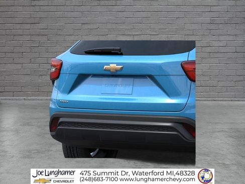 New 2026 Chevrolet Trax LS w/ LS Convenience Package FWD image 14
