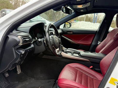 Used 2019 Lexus IS 300 F Sport w/ F Sport Package image 9