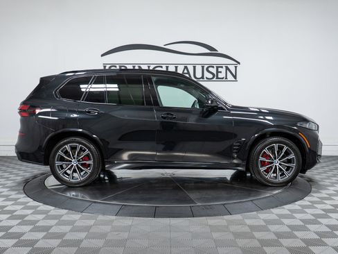 Certified 2024 BMW X5 xDrive40i w/ M Sport Package AWD/4WD image 4