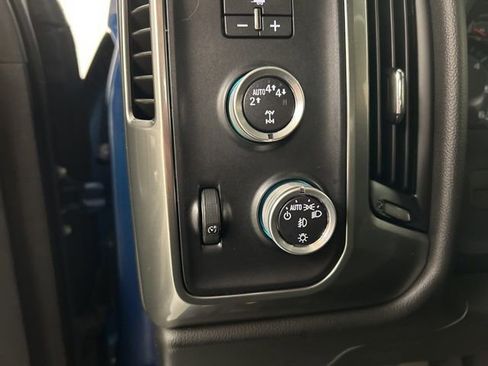 Used 2019 Chevrolet Silverado 1500 LT w/ All Star Edition image 9