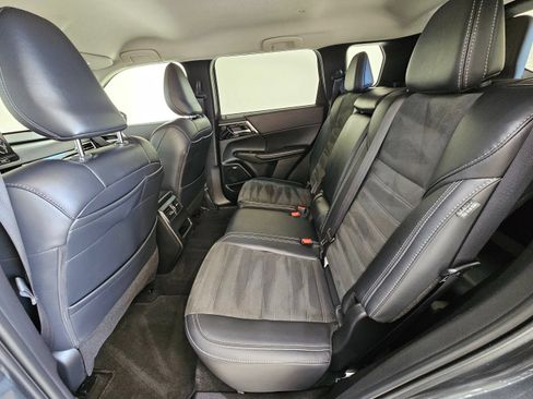 Used 2025 Mitsubishi Outlander SE AWD/4WD image 20