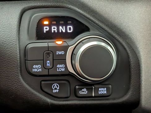 Used 2025 RAM 1500 Warlock AWD/4WD image 17