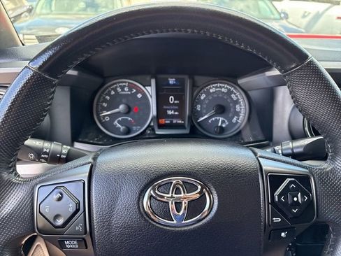 Used 2021 Toyota Tacoma TRD Off-Road AWD/4WD image 21