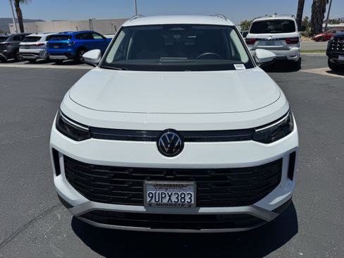 Used 2025 Volkswagen Tiguan S FWD image 3