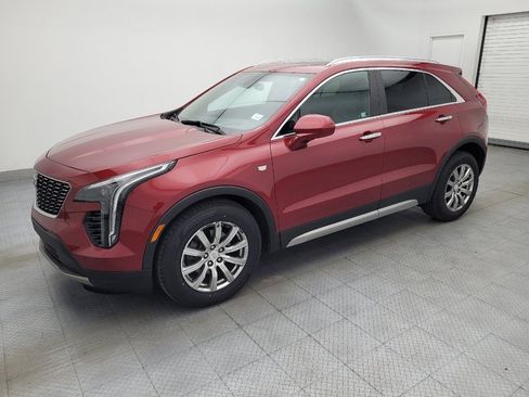 Used 2019 Cadillac XT4 Premium Luxury w/ Technology Package image 2