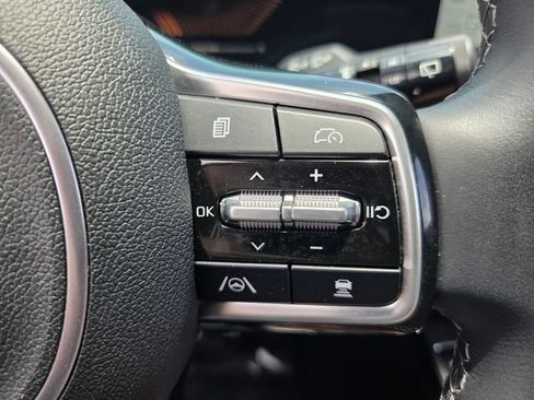Used 2024 Kia Sorento S FWD image 26