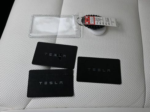 Used 2022 Tesla Model X AWD/4WD image 33