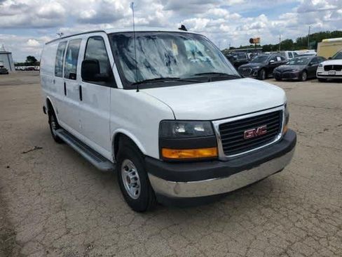 Used 2022 GMC Savana 2500 w/ Driver Convenience Package RWD image 2