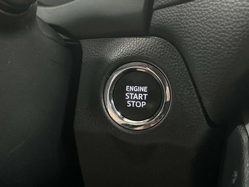 Used 2025 Toyota RAV4 XLE image 33