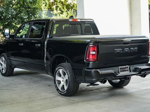 New 2026 RAM 1500 Express image 4