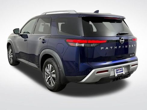 Used 2023 Nissan Pathfinder SL AWD/4WD image 9