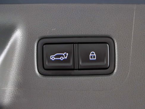 Used 2025 Hyundai Santa Fe SEL FWD image 31