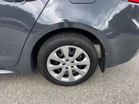 Used 2025 Toyota Corolla LE FWD image 8