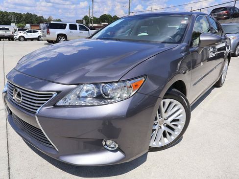 Used 2014 Lexus ES 350 FWD image 2