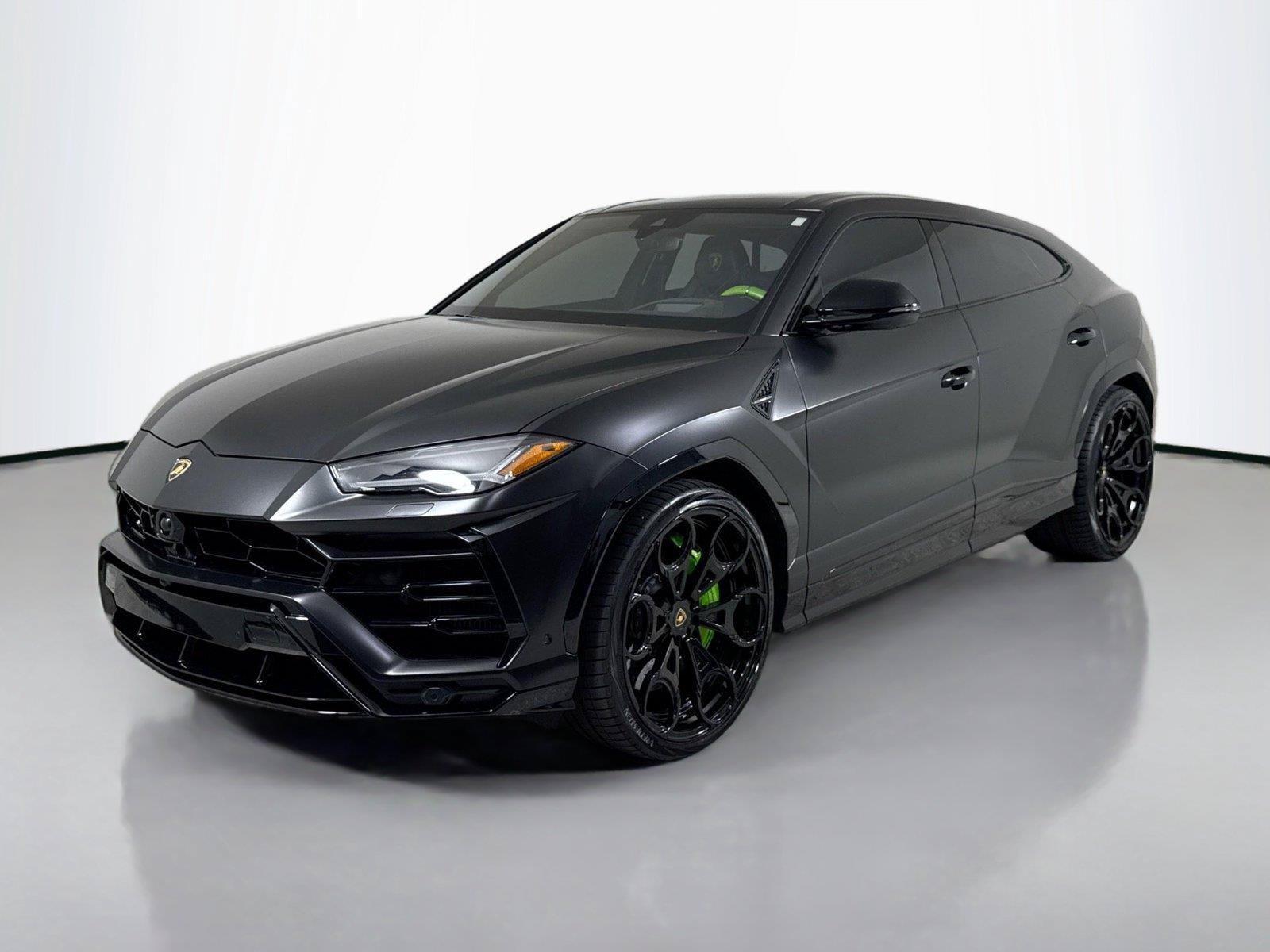 Used 2022 Lamborghini Urus AWD/4WD image 9