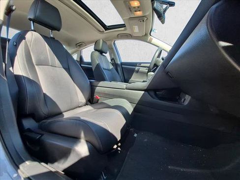 Used 2018 Honda Civic EX-L image 16