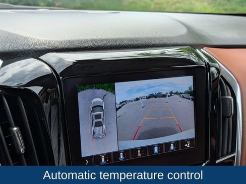 Used 2021 Chevrolet Traverse High Country FWD image 20