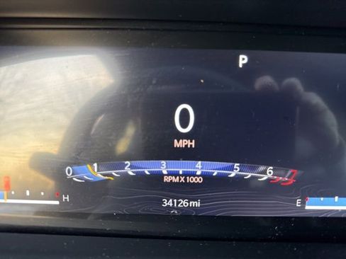 Used 2023 Jeep Grand Cherokee Altitude image 9