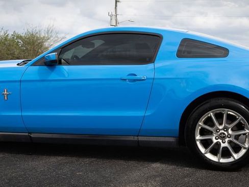 Used 2010 Ford Mustang Coupe RWD image 14